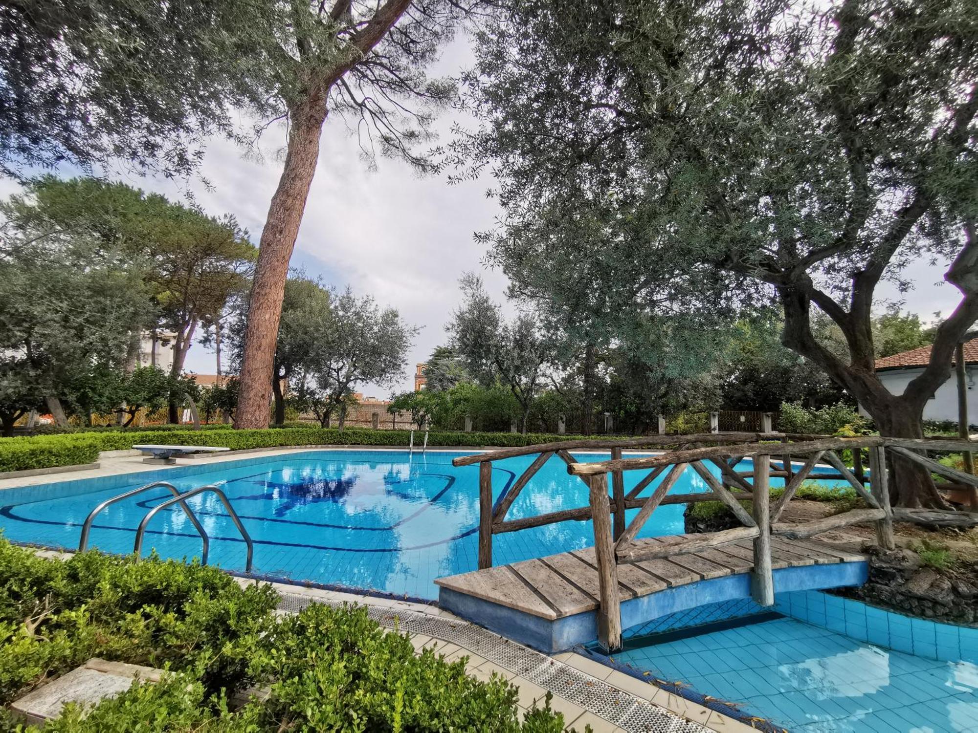 Casa Mar - Elegant Apartment With Pool And Panoramic Terrace In The Heart Of Sorrento Dış mekan fotoğraf