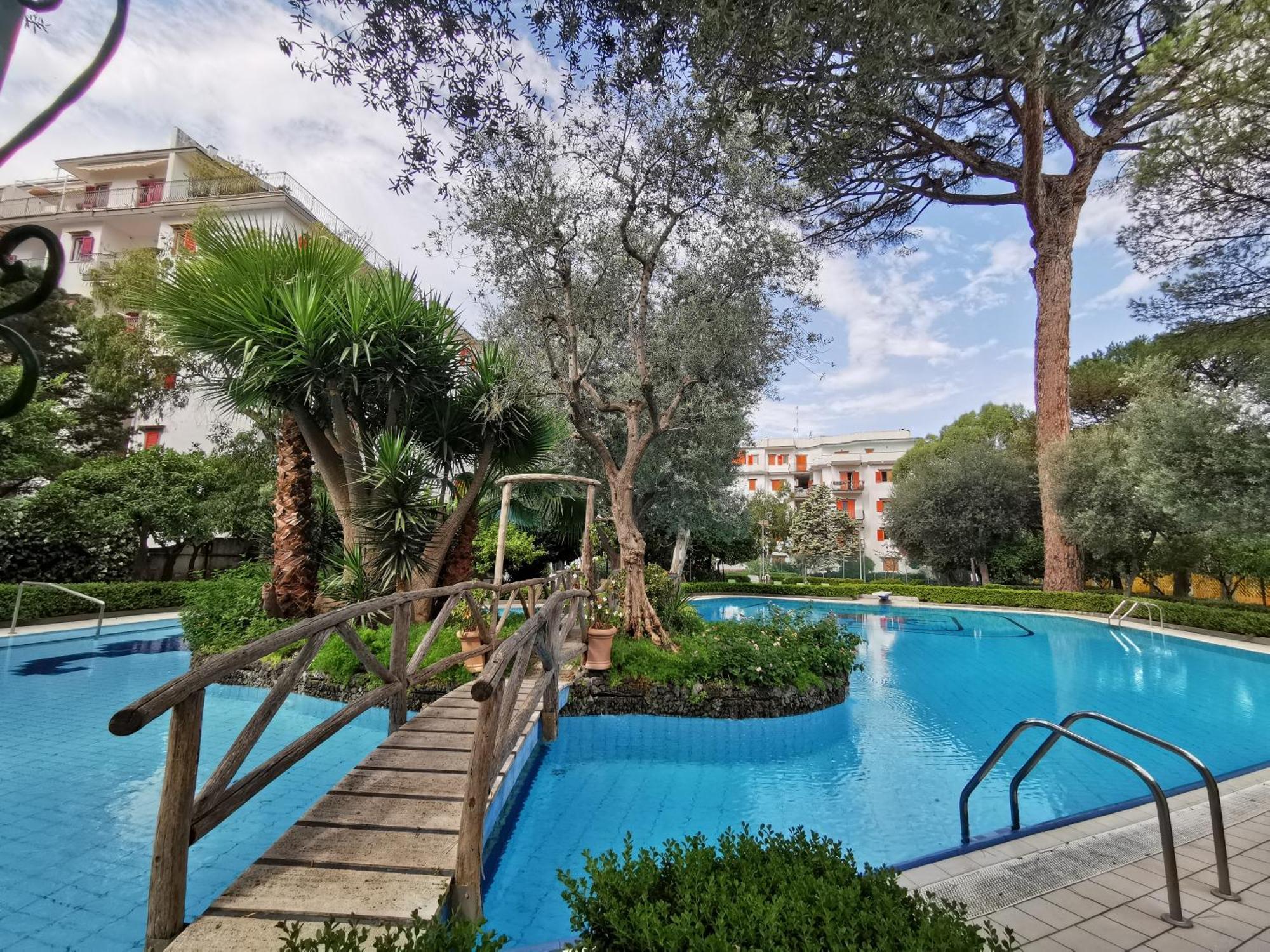 Casa Mar - Elegant Apartment With Pool And Panoramic Terrace In The Heart Of Sorrento Dış mekan fotoğraf
